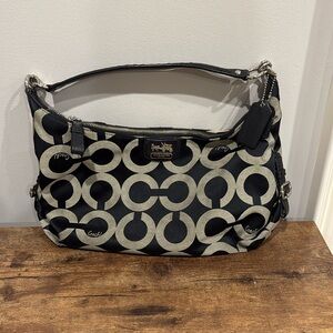 Women's Coach medium size bag
